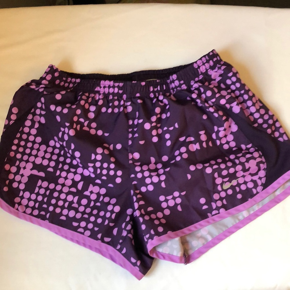Nike women’s running shorts size small